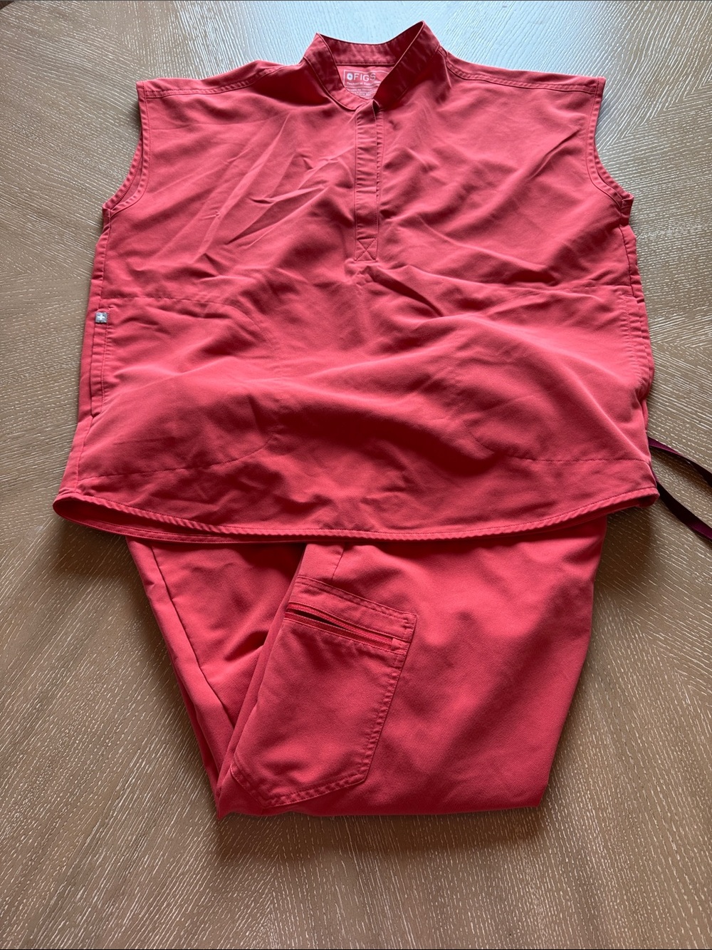 Figs Women's Coral Utility Scrub Set - Top & Pants